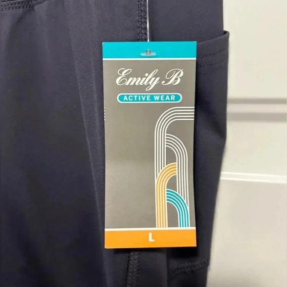 Emily B Activewear Women's Leggings Size Large Mesh Leg Panels Dark Blue New - Picture 4 of 10